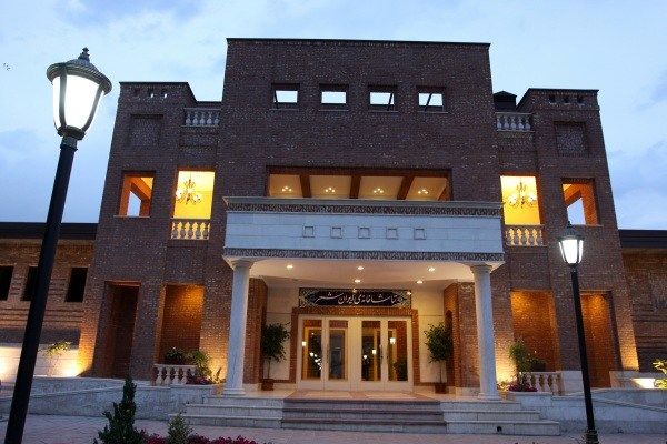 تماشاخانه ایرانشهر میزبان تنها یک نمایش قبل از اذان مغرب و عشا خواهد بود