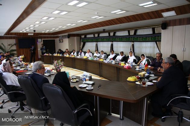 استاندار آذربایجان غربی: از تمامی دانشمندان کشورهای دنیا برای کمک به احیای دریاچه ارومیه دعوت می کنیم