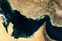 دشمن می داند که در شکست دادن ما ناتوان است