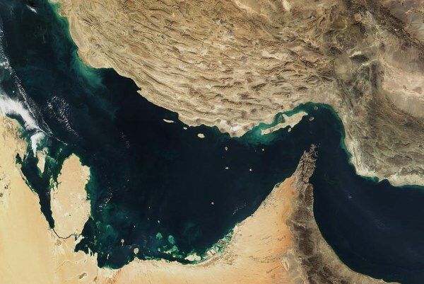 دشمن می داند که در شکست دادن ما ناتوان است