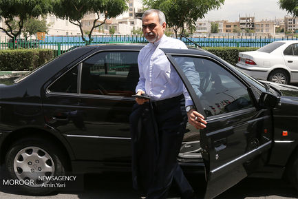  پیکر حجت‌الاسلام و المسلمین دکتر احمد احمدی عضو فقید شورای عالی انقلاب فرهنگی و رئیس سازمان مطالعه و تدوین کتب علوم انسانی دانشگاه‌ها