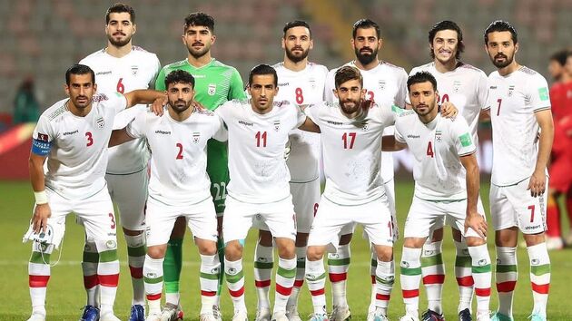 فوتبال ایران و عراق زنده از شبکه سه سیما پخش می شود