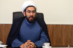 دانشجو، استاد معارف را نماینده نظام می‌داند