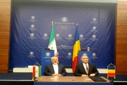 وزیران خارجه ایران و رومانی دو سند همکاری مشترک امضا کردند