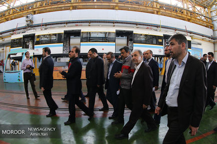 مراسم بهره برداری از ۷ رام قطار شهری و ۳۰ دستگاه اتوبوس با حضور شهردار تهران