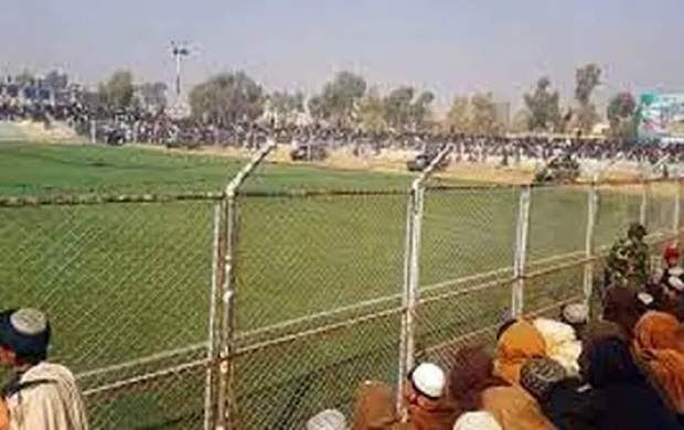 طالبان ۸ زن را در یک ورزشگاه شلاق زد 
