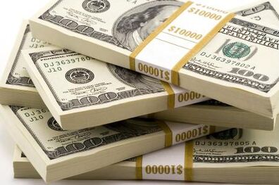قیمت دلار در بازار از 4000 هزار تومان عبور کرد