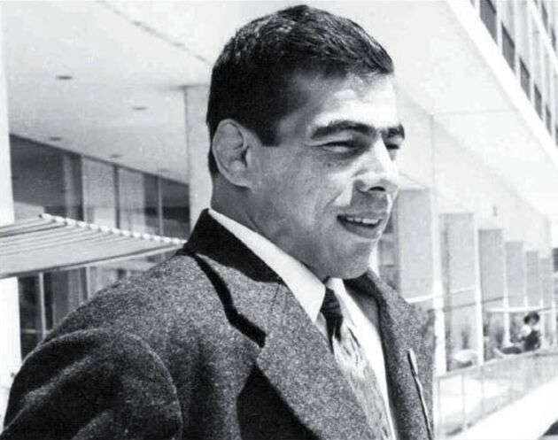 رونمایی از تمبر جهان پهلوان تختی 