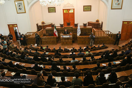نشست خبری رئیس مجلس شورای اسلامی