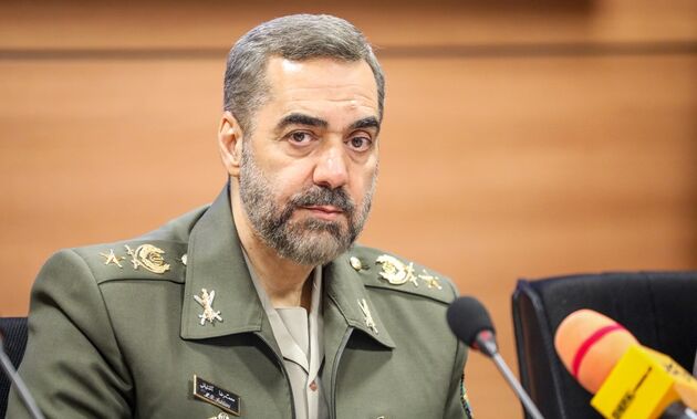 سوابق و مسئولیت‌ ها گزینه پیشنهادی وزارت دفاع
