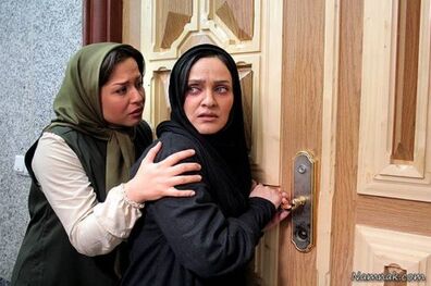 پرسه در حوالی من در فرهنگسرای ارسباران نقد می شود 