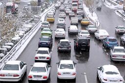 بارش برف و باران در جاده های ۱۱ استان کشور