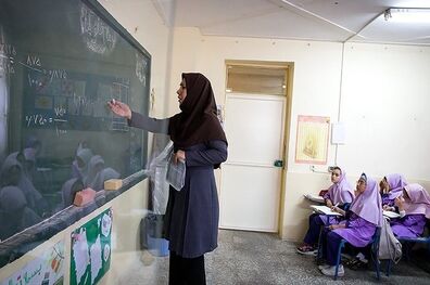 مدارس از روز 14 فروردین ماه دایر هستند