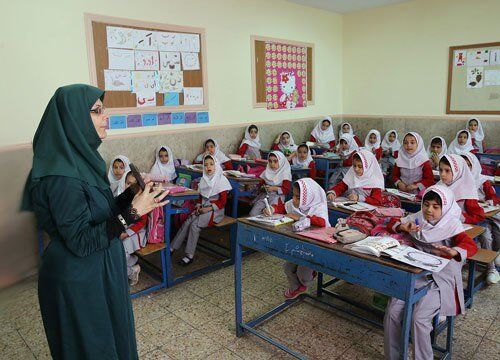 قاعده جذب نیرو در آموزش و پرورش را نشکنیم