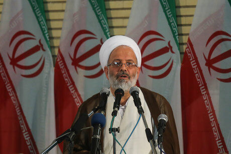زیربنای مسائل اخلاقی و اعتقادی باید توسط بسیج انجام گیرد