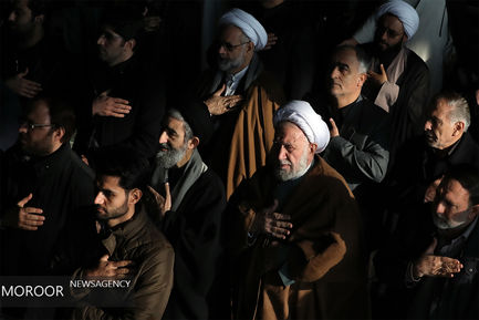 اقامه نماز بر پیکر آیت الله هاشمی رفسنجانی توسط مقام معظم رهبری