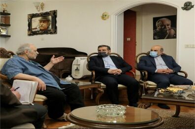 وزیر فرهنگ و ارشاد با محمد کاسبی دیدار کرد