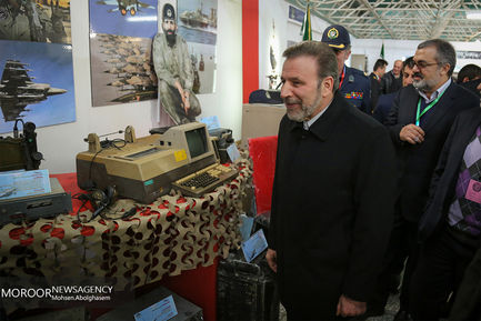 بازدید وزیر ارتباطات و فناوری اطلاعات از نمایشگاه تجهیزات و ادوات فنی مخابرات