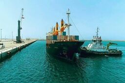 صادرات نخستین محموله یخچالی از بندر کنگان به قطر