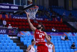صمد نیکخواه‌بهرامی: دوست ندارند در ایران بازی کنم/ از دروغ‌ها و قصه‌هایی که گفتند ناراحتم