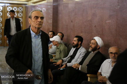 مراسم ختم عزت الله انتظامی