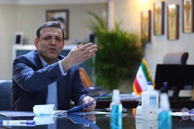 عزیزی‌ خادم از ریاست فدراسیون فوتبال عزل شد 
