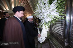 اغاز مراسم هفتمین روز درگذشت هاشمی رفسنجانی با ورود مقامات کشوری به حرم مطهر