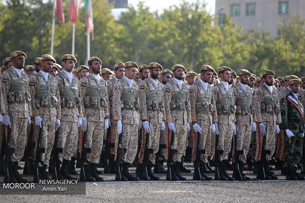 صبحگاه مشترک یگان های نمونه ارتش جمهوری اسلامی ایران