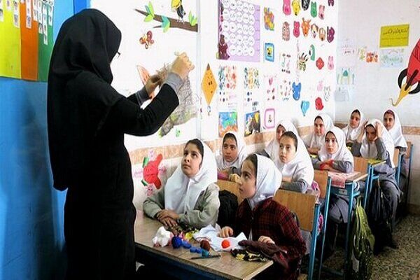 مشکل نرم‌افزاری درپرداخت حقوق معلمان
