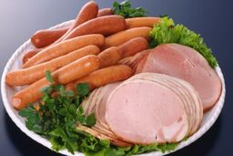 شروط استفاده از خمیر مرغ در سوسیس و کالباس اعلام شد