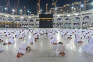 آغاز پذیرش عمره‌گزاران خارجی توسط عربستان سعودی