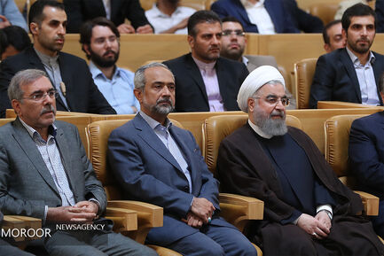 دیدار و ضیافت افطار جمعی از جوانان و دانشجویان با رییس جمهور