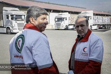 بارگیری کمک‌های جمعیت هلال‌احمر جهت ارسال به میانمار