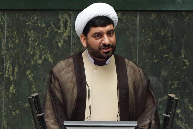 هیچ کس نباید مصوبات مجلس را وهن بداند 