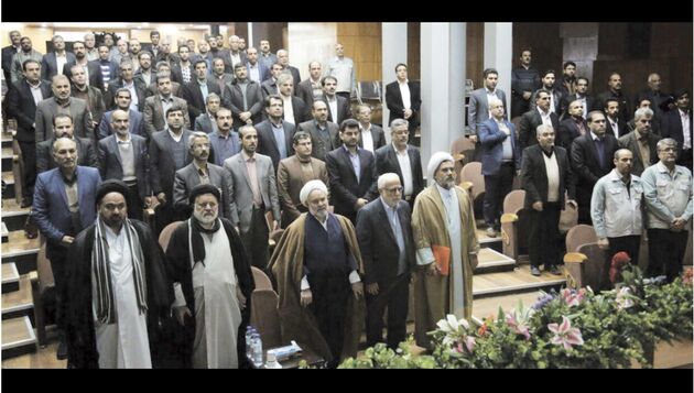 فولاد مبارکه مولود با برکت انقلاب اسلامی است