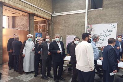 علی القاصی مهر پای صندوق رای حضور یافت