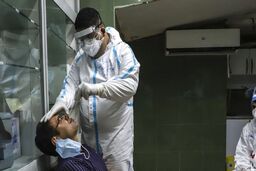 پایش کرونایی بیش از ۵۳۶ هزار مسافر در مرز‌ها