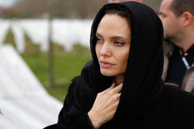 ادعای آنجلینا جولی مبنی بر آزار فیزیکی توسط همسر سابقش