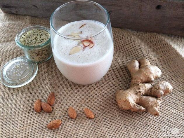 عسل در شیر گرم تبدیل به سم می‌شود؟
