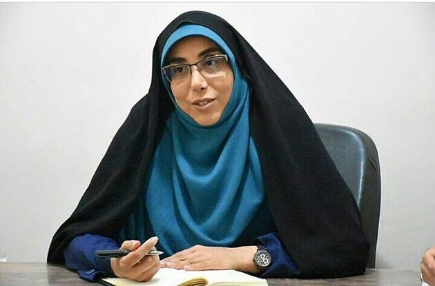 حضور یک خانم در ورزشگاه تختی جم