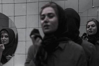 فیلمبرداری فیلم سینمایی سه کام حبس در نیمه راه