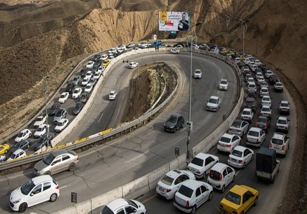 تردد در چالوس ممنوع/ ترافیک در آزادراه کرج – قزوین سنگین است
