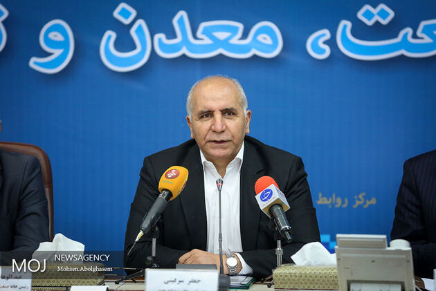 افراد بر اساس رتبه بندی مشمول برخورداری از کارت بازرگانی خواهند شد