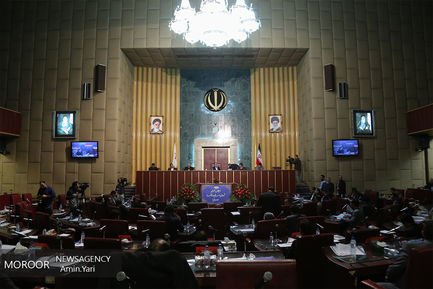سیزدهمین جلسه عمومی شورای عالی استانها