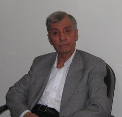 یک استاد ادبیات فارسی درگذشت