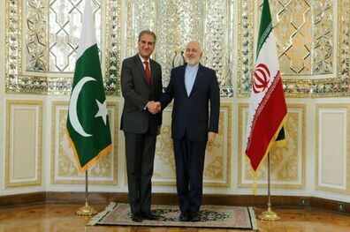 ظریف با وزیر امور خارجه پاکستان دیدار کرد