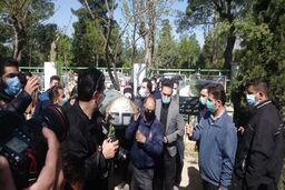 تشییع پیکر «آزاده نامداری» در قطعه هنرمندان بهشت زهرا(س)