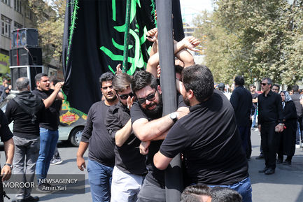 عزاداری ظهر عاشورای حسینی در محله قلهک