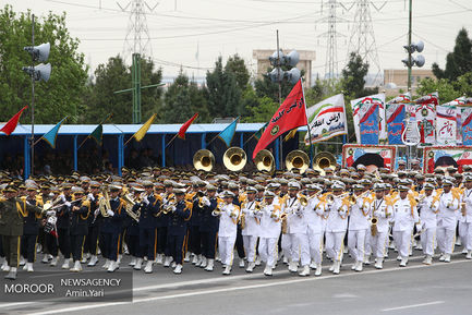 رژه روز ارتش با حضور رییس جمهوری