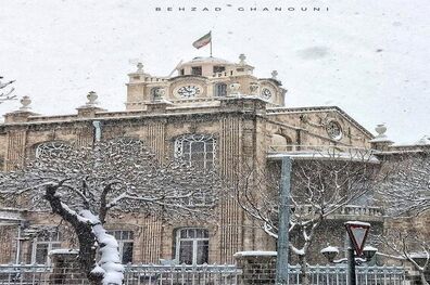 عکس/ برج ساعت تبریز در یک روز برفی